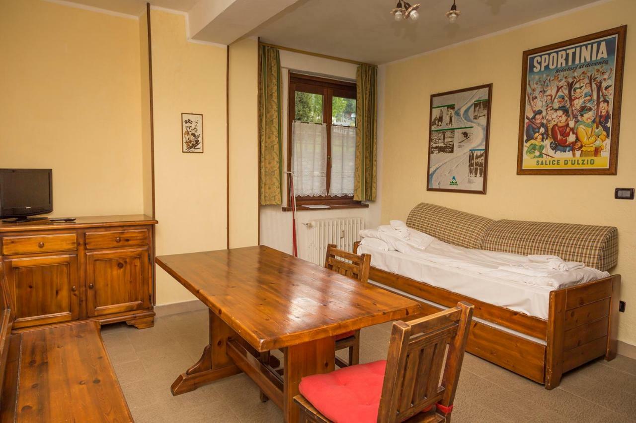 Hotel Clotes Oulx Buitenkant foto