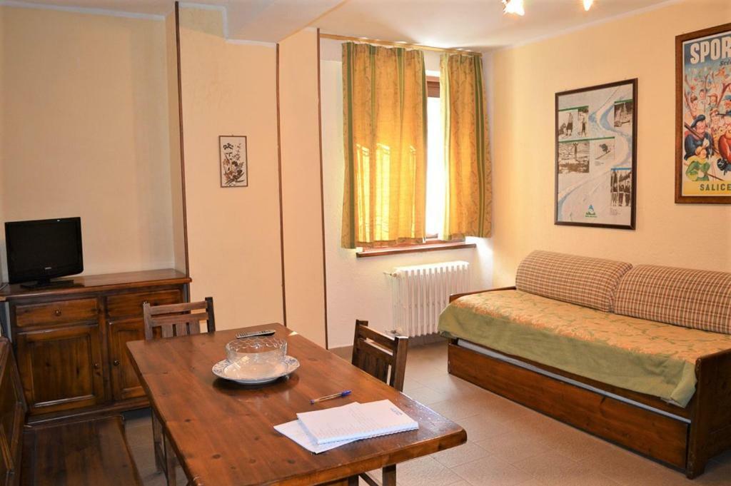 Hotel Clotes Oulx Buitenkant foto